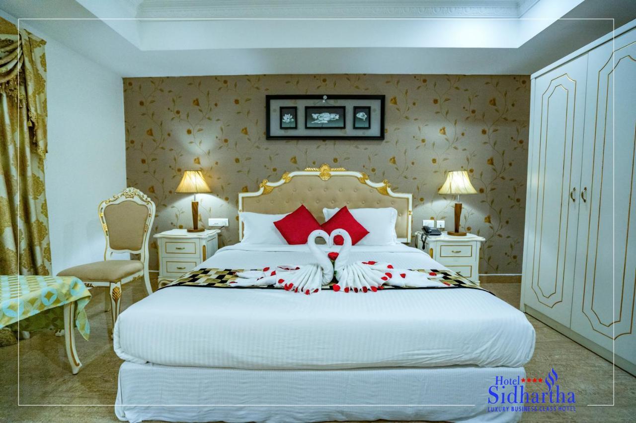 Hotel Sidhartha Chalakudy Kizhake Chalakudi Ngoại thất bức ảnh