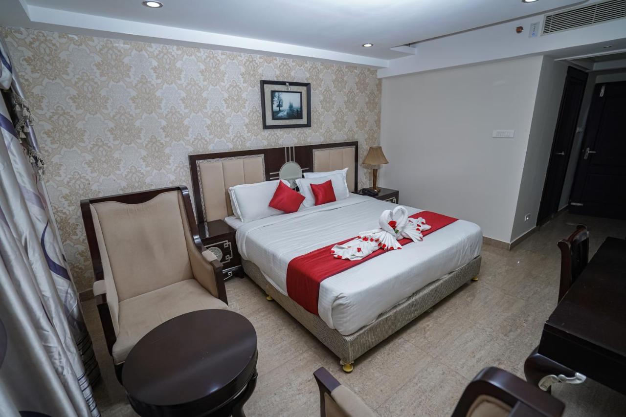 Hotel Sidhartha Chalakudy Kizhake Chalakudi Ngoại thất bức ảnh