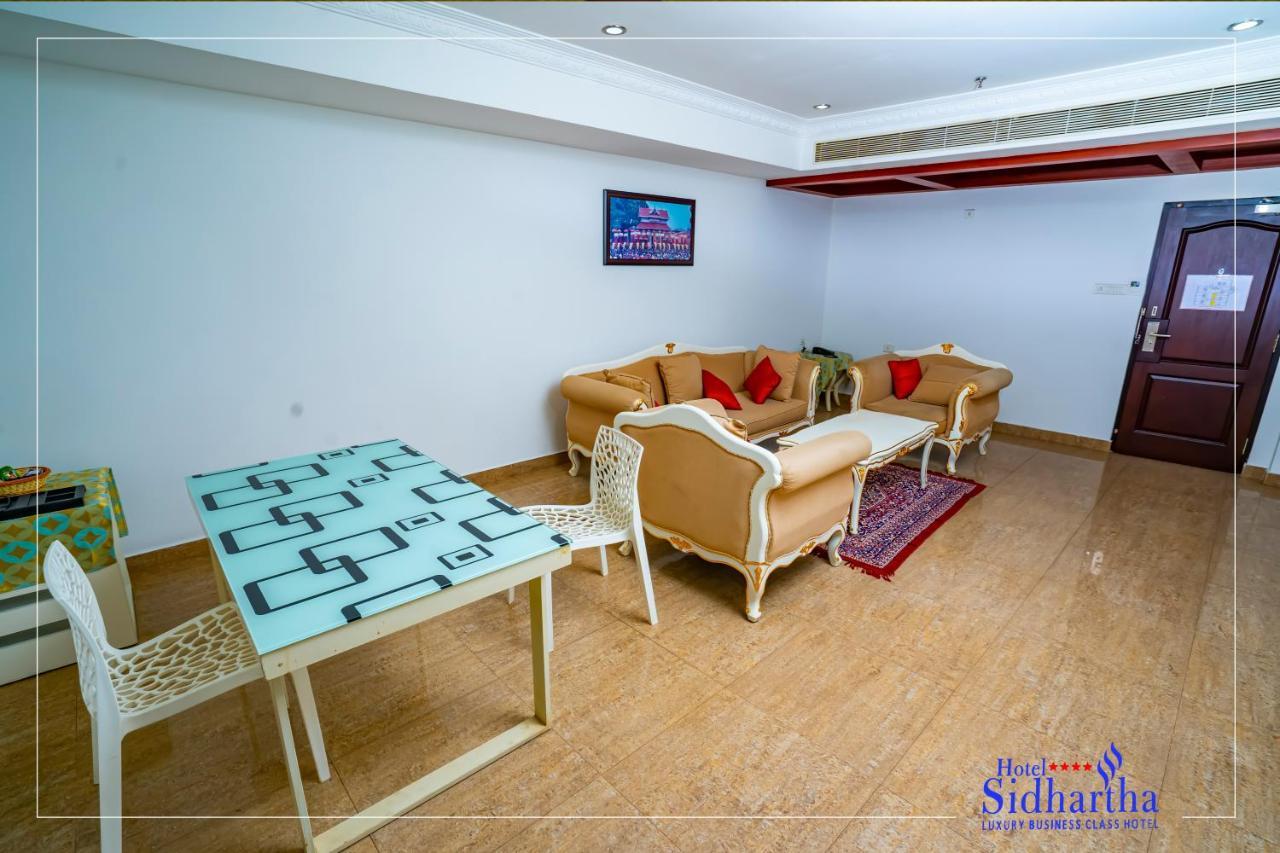 Hotel Sidhartha Chalakudy Kizhake Chalakudi Ngoại thất bức ảnh