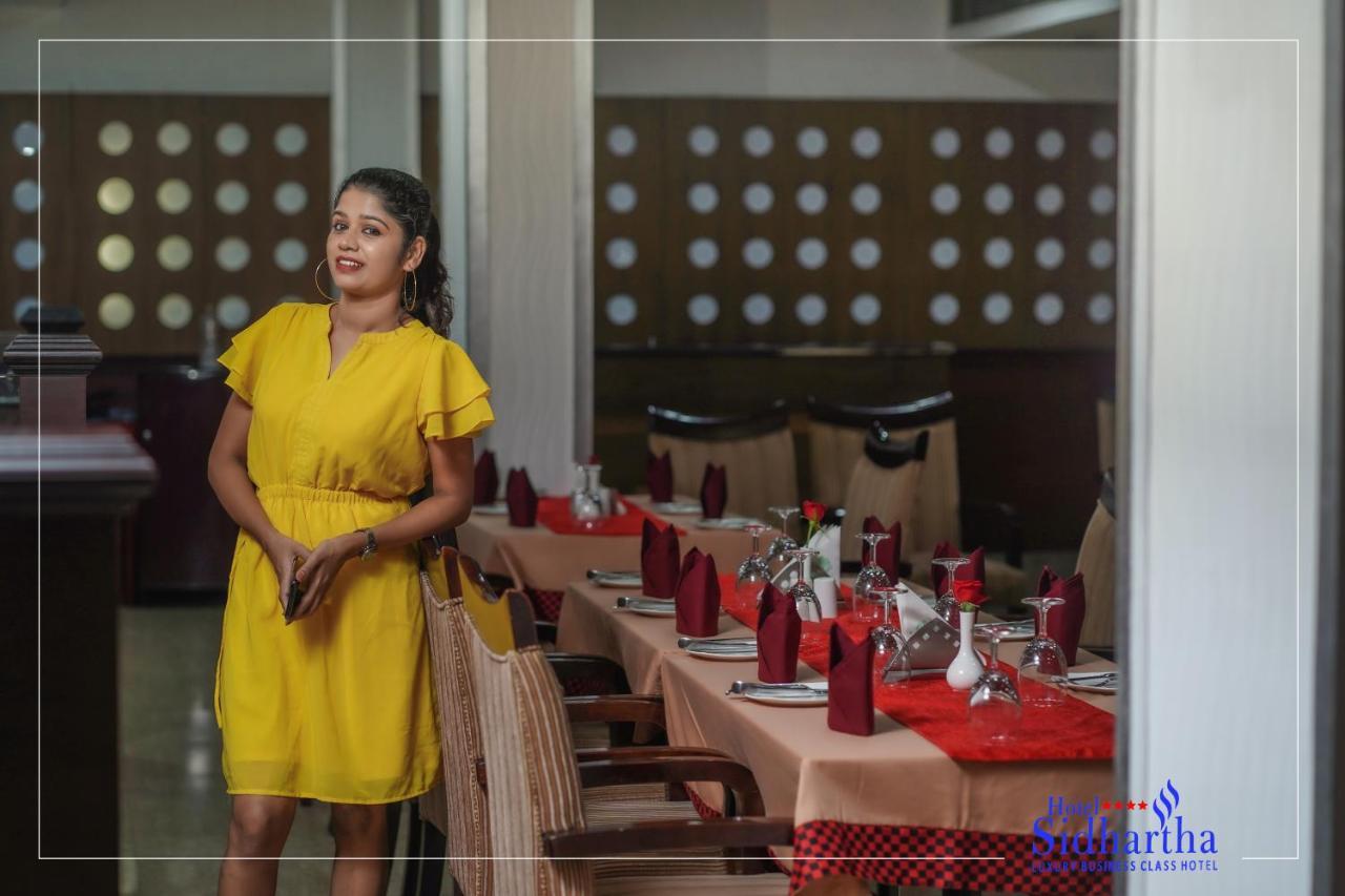 Hotel Sidhartha Chalakudy Kizhake Chalakudi Ngoại thất bức ảnh
