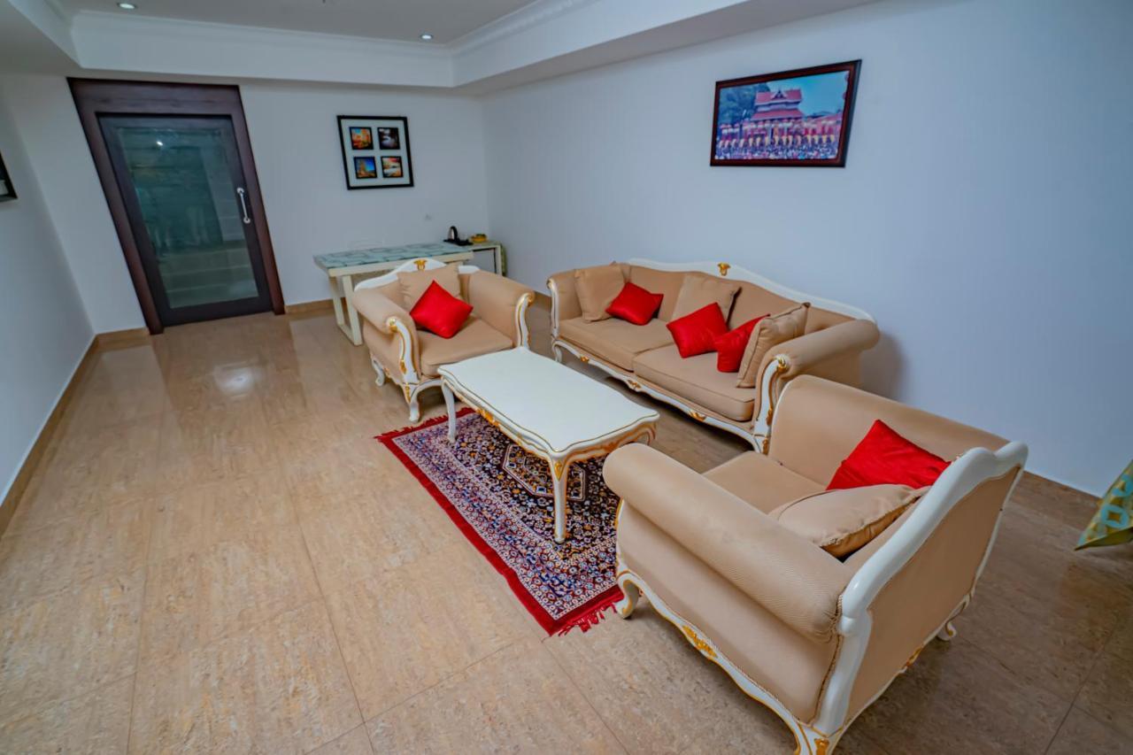 Hotel Sidhartha Chalakudy Kizhake Chalakudi Ngoại thất bức ảnh